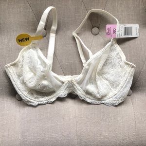 Cream Color lace bra NWT‼️
